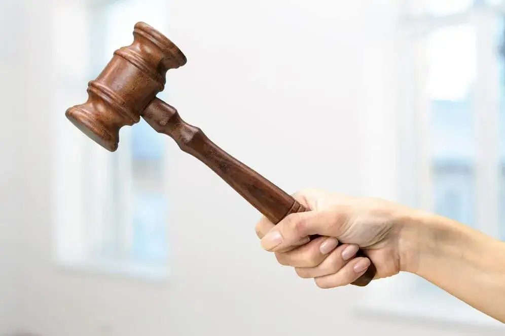 Zdjęcie Ile czasu trwa uprawomocnienie wyroku? Poznaj kluczowe informacje