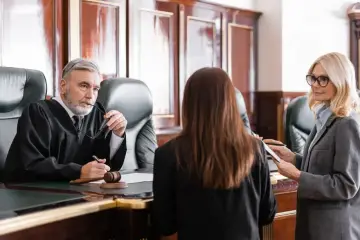 Ile czasu trwa rozprawa sądowa? Zaskakujące fakty i realia procesu